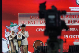 Tampil Tenang, Masyarakat Nilai Semua Pertanyaan Mampu Dijawab Mundjidah-Sumrambah