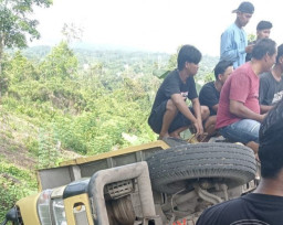 3 Kendaraan Besar Terlibat Kecelakaan Beruntun,  Tak Ada Korban Jiwa