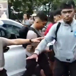 Nyetir Ugal-ugalan, Mobil yang Dikendarai Maling Tabrak Bocah 4 Tahun lalu Melarikan Diri