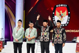 Debat Perdana Pilkada Lamongan, Gaya Komunikasi Cerminkan Kepemimpinan