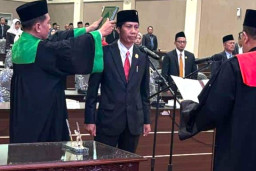 Husen Resmi Menjabat Wakil Ketua II DPRD Lamongan