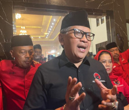 Kunjungi Ponorogo, Hasto Minta Kader PDI-P Menangkan Risma dan Rilis