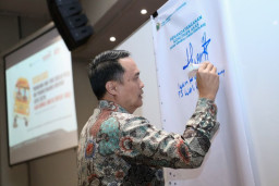 Pj Wali Kota Iwan Kurniawan Targetkan Kota Malang Nol Persen Anak Tidak Sekolah