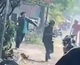 Pagi-pagi, Dua Pria Ini Carok di Kecamatan Kebomas, Gresik