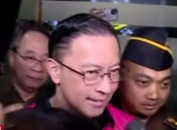 Jadi Tersangka Korupsi Impor Gula Rp 400 M, Tom Lembong Langsung Ditahan Kejagung