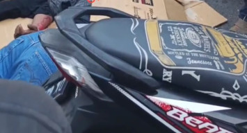 Gagal Nyalip, Dua Pemotor Tewas Terlindas Truk di Jalan Singaraja-Seririt