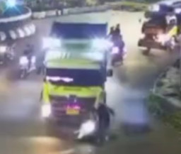 Truk Lindas  Scoopy,  Bocah 10 Tahun Jadi Yatim-Piatu