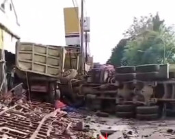 8 Kendaraan Kecelakaan Beruntun di Subang, 2 Tewas