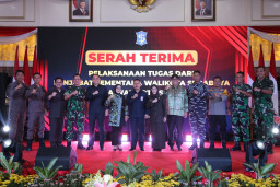 Akhiri Masa Cuti Kampanye, PJs Restu Novi Serah Terima Tugas ke Wali Kota Eri Cahyadi