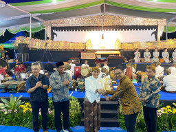 Tutup Giling, PG Rejo Agung Baru Madiun Adakan Pagelaran Wayang Kulit