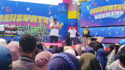 Ribuan Warga Sesaki Panggung Hiburan yang Digelar Pemkot Depok di Alun-alun Timur