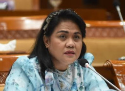 Tolak Naturalisasi, Anggota DPR dari Demokrat Anita Jacoba Gah Dirujak Netizen