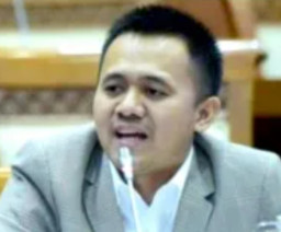 DPR Minta Polisi Berani Menindak Artis, Influencer dan Public Figure yang Promosikan Judi Online