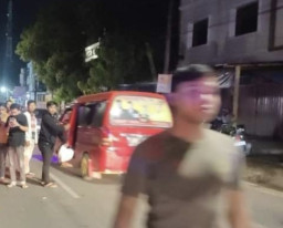 Pemotor Jatuh Diserempet Truk, 1 Orang Tewas 