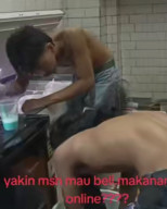 Viral Karyawan Ayam Jatinangor House Tak Pakai Baju dan Kondisi Dapur yang Jorok