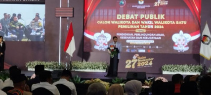 Ketua KPU Kota Batu Buka Debat Publik ke-2 Calon Wali Kota dan Wakil Walikota Batu
