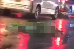 Terjatuh di Depan Truk Tronton, Pemotor Tewas Tertabrak Truk di  Pasuruan