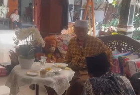 Tiba-tiba Mbah Kuri Ponorogo Datangi Rumah Bacawali Madiun Maidi