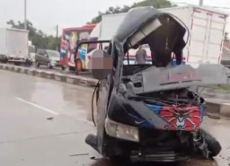 Putar Balik, Pick Up Ditabrak Truk, Sopir dan Kernet Meninggal