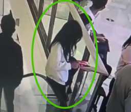 Bersandar di Pegangan Eskalator, Gadis Ini Tewas Jatuh dari Lantai 4 Mall