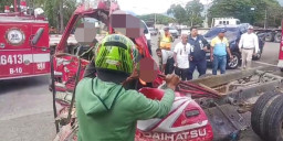 Truk Tabrak Tembok, Martinez Meninggal