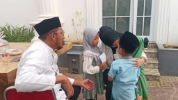 Sebelum Mencoblos, Cabup Achmad Fauzi Santuni Anak Yatim