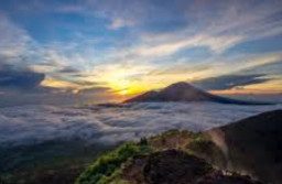 10 Tips Seru Bali Trekking Gunung Batur: Sunrise & Budaya