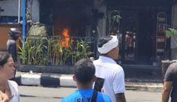 Warung Makan Terbakar di Sanur, Satu Karyawan Alami Luka Bakar