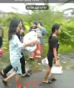 Buntut Kebakaran  Gudang Golden Grosir, Satu Relawan Gugur hingga Aksi Penjarahan