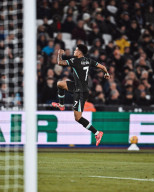 Di Kandang Sendiri, West Ham Dibantai Liverpool 0-5