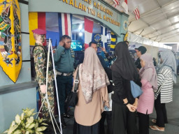 TNI AL Lanal Kotabaru Berpartisipasi Meriahkan Batfest 2024 dengan Stand Informasi dan Edukasi