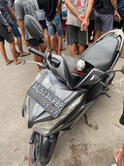 Kecelakaan Maut Truk Molen vs Honda Vario di Kediri, Suami-Istri Tewas di TKP