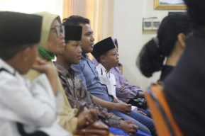 53 Anak Kurang Mampu Ikut Khitan Massal YBM Brilian Jombang