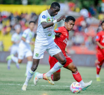 Main Sepuluh Pemain, Persebaya Gagal Kalahkan Semen Padang