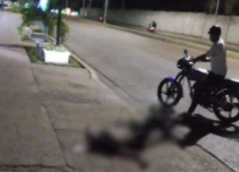 Mayat Remaja Termutilasi Digeletakkan di Tengah Jalan Umum