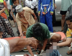 Diduga Korban Perkelahian Berdarah, Tergeletak di Jalan Cempaka Sari