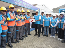 Tinjau SPKLU Bandung, Dirut PLN Pastikan Seluruh Infratruktur EV Siap Layani Masyarakat 24 Jam