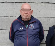 Pensiunan Polisi Tembak Tetangga yang Rayakan Natal dengan Suara Musik yang Keras