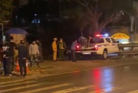 Berdiri di Rel sambil Telpon, Pemuda Ditabrak Kereta