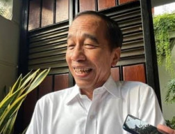 PDIP Pecat Jokowi, Jerry Massie: Telat dan Mengada-ada