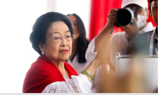 PDIP Buka Suara, Megawati Disebut Bakal Sambangi KPK Jika Hasto Ditangkap