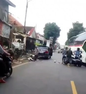 Gagal Menyalip, Pemotor Tewas Kecelakaan di Caracas