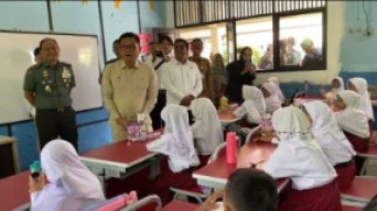 Makan Bergizi Gratis Resmi Dilaksanakan, Diberikan ke Ribuan Siswa di Kota Depok