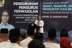 Pj Wali Kota Kediri Kukuhkan Pengurus Perwakilan Yayasan Gerontologi Abiyoso Jawa Timur Kota Kediri