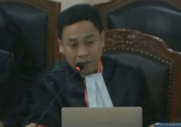 Pasangan Risma-Gus Hans Minta Digelar Pilkada Ulang tanpa Khofifah-Emil