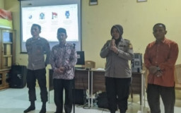 Tim Polres Tanjab Barat Sosialisasi Penerimaan Siswa Baru SMA Kemala Taruna Bhayangkara
