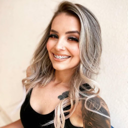 Wanita Cantik Ditembak Mati