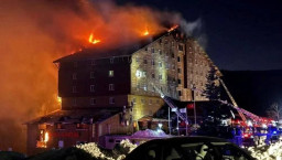 Hotel di Resort Ski Terbakar, 76 Meninggal