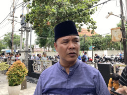 Viral di Medsos, Pemkot Surabaya Imbau Pencari Koin Jagat Tak Rusak Fasum