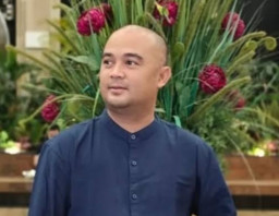 Pesinetron Sandy Permana Ditusuk Pelaku saat Naik Sepeda Listrik usai Kasih Makan Ternak